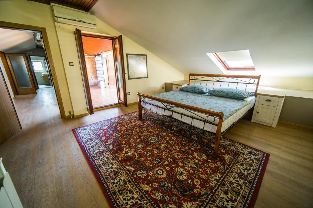 Apartments Sara 7, 8, 9 Portoroz Bagian luar foto