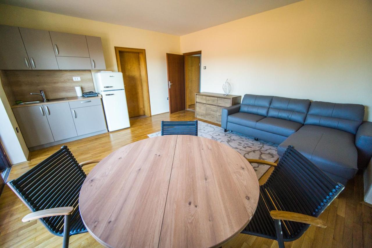 Apartments Sara 7, 8, 9 Portoroz Bagian luar foto