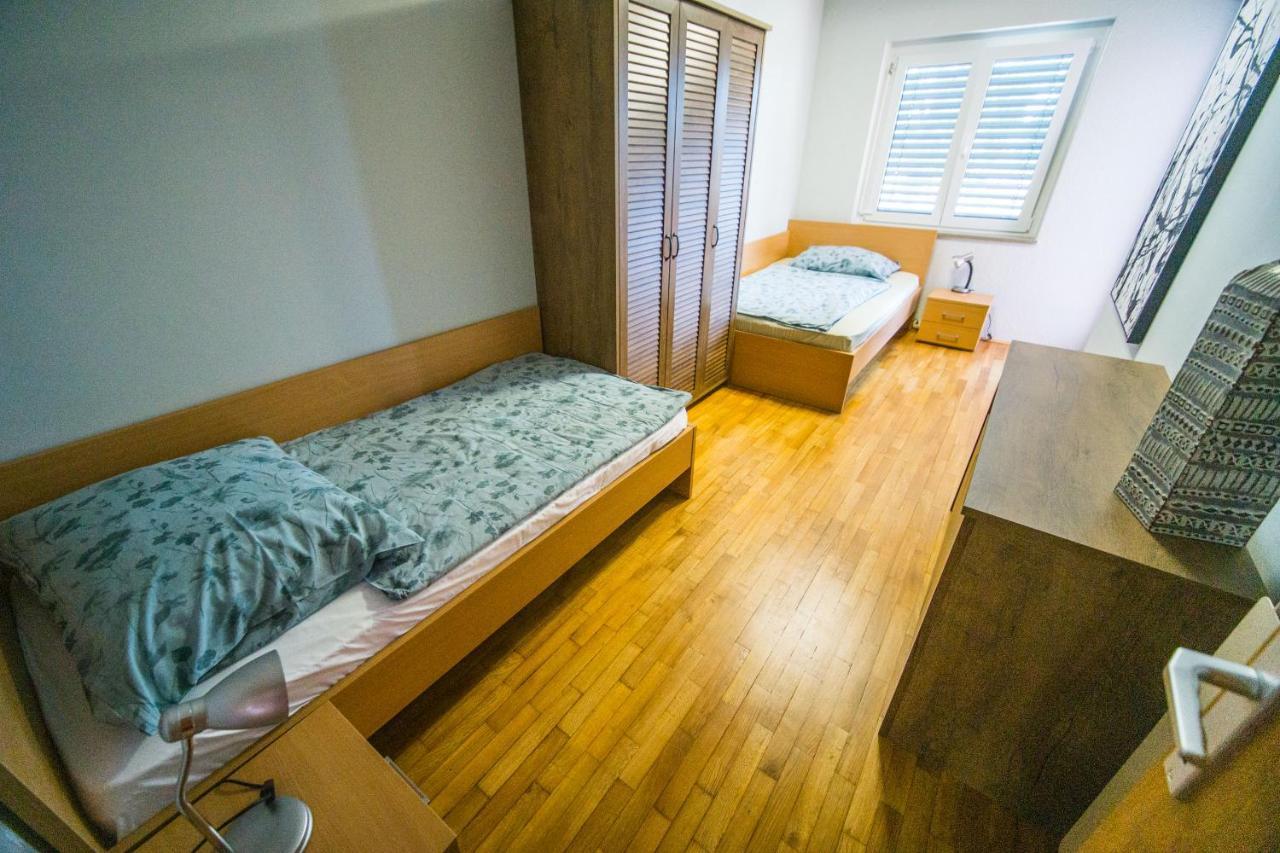 Apartments Sara 7, 8, 9 Portoroz Bagian luar foto