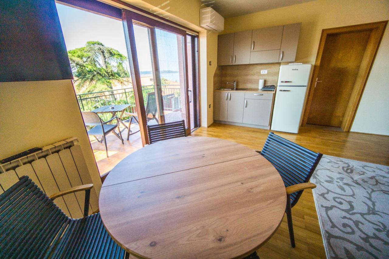 Apartments Sara 7, 8, 9 Portoroz Bagian luar foto