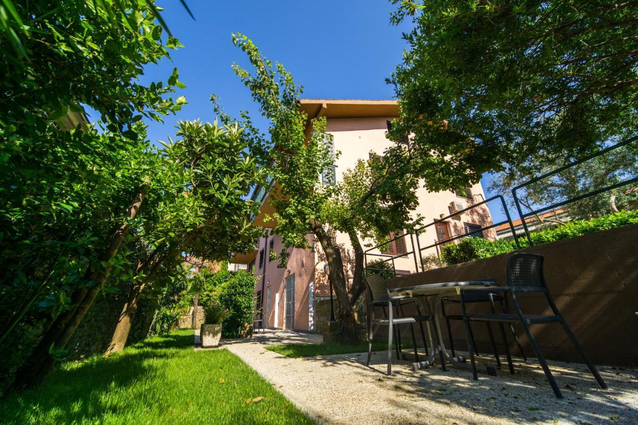 Apartments Sara 7, 8, 9 Portoroz Bagian luar foto