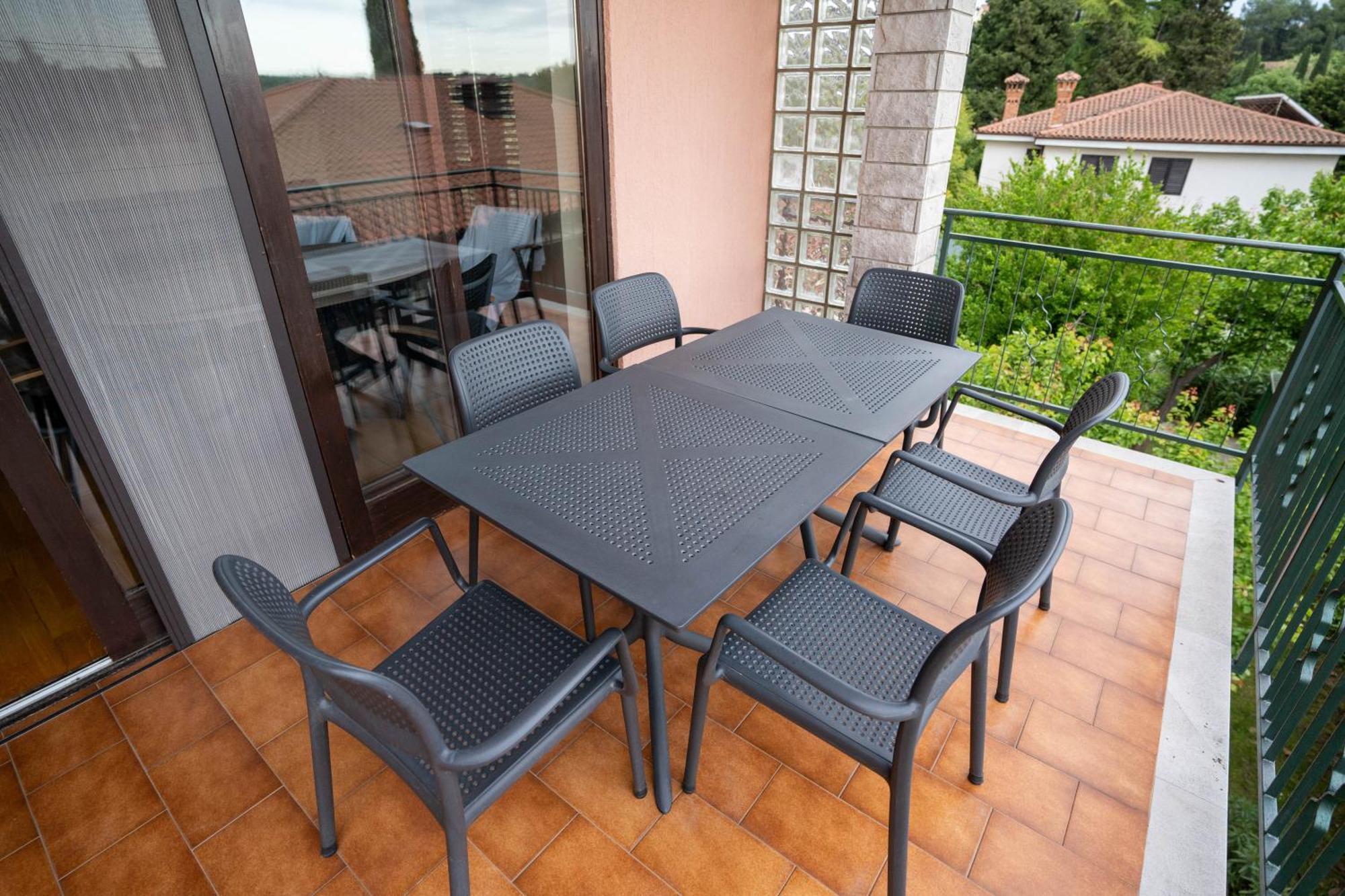 Apartments Sara 7, 8, 9 Portoroz Bagian luar foto